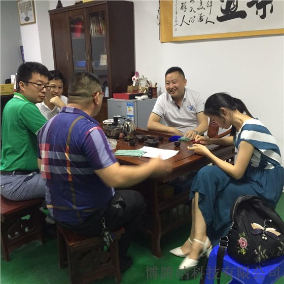 博騰納-10年專業藍牙耳機注塑加工，藍牙耳機定制