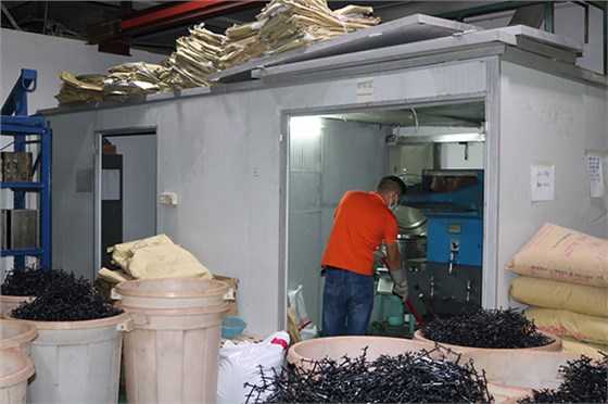 模具制造廠注意了：“工程塑料”也有云泥之別！