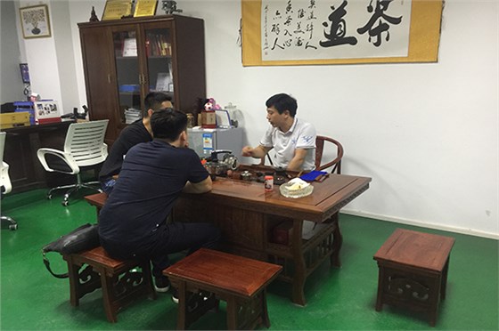 電子產(chǎn)品開(kāi)模，就找深圳博騰納精密塑膠模具廠(chǎng)！
